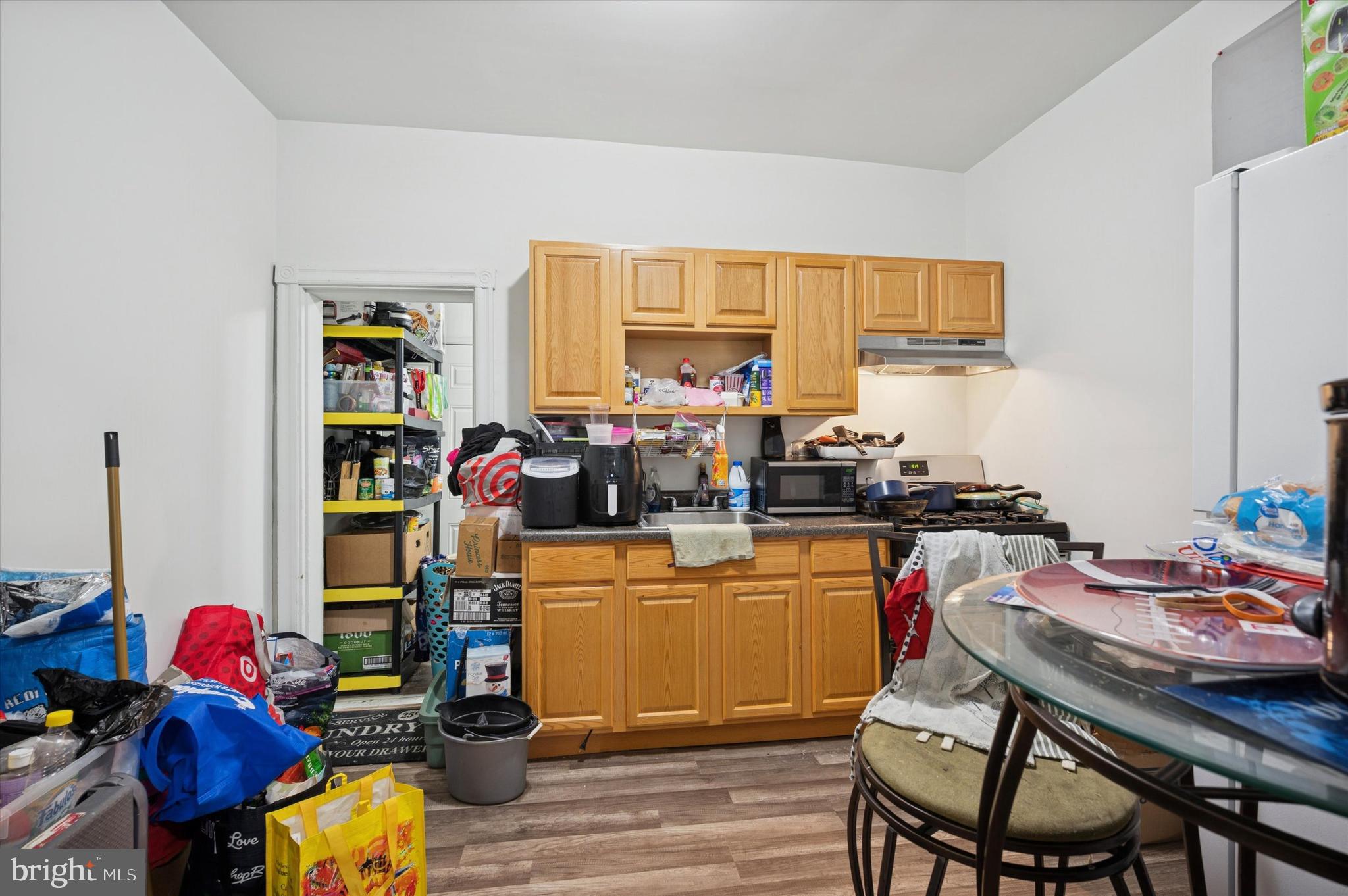 3833 PENNSGROVE STREET