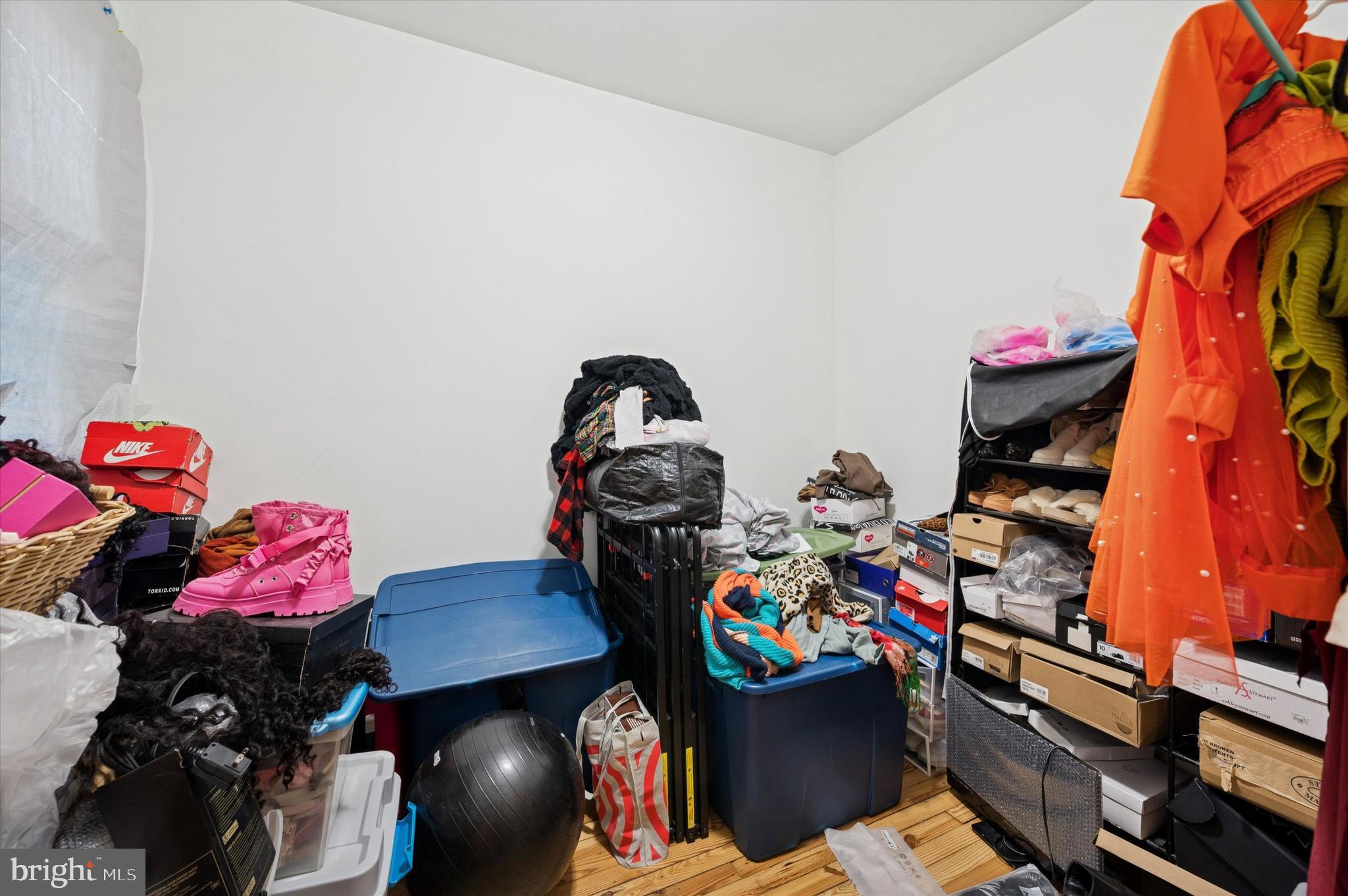 3833 PENNSGROVE STREET