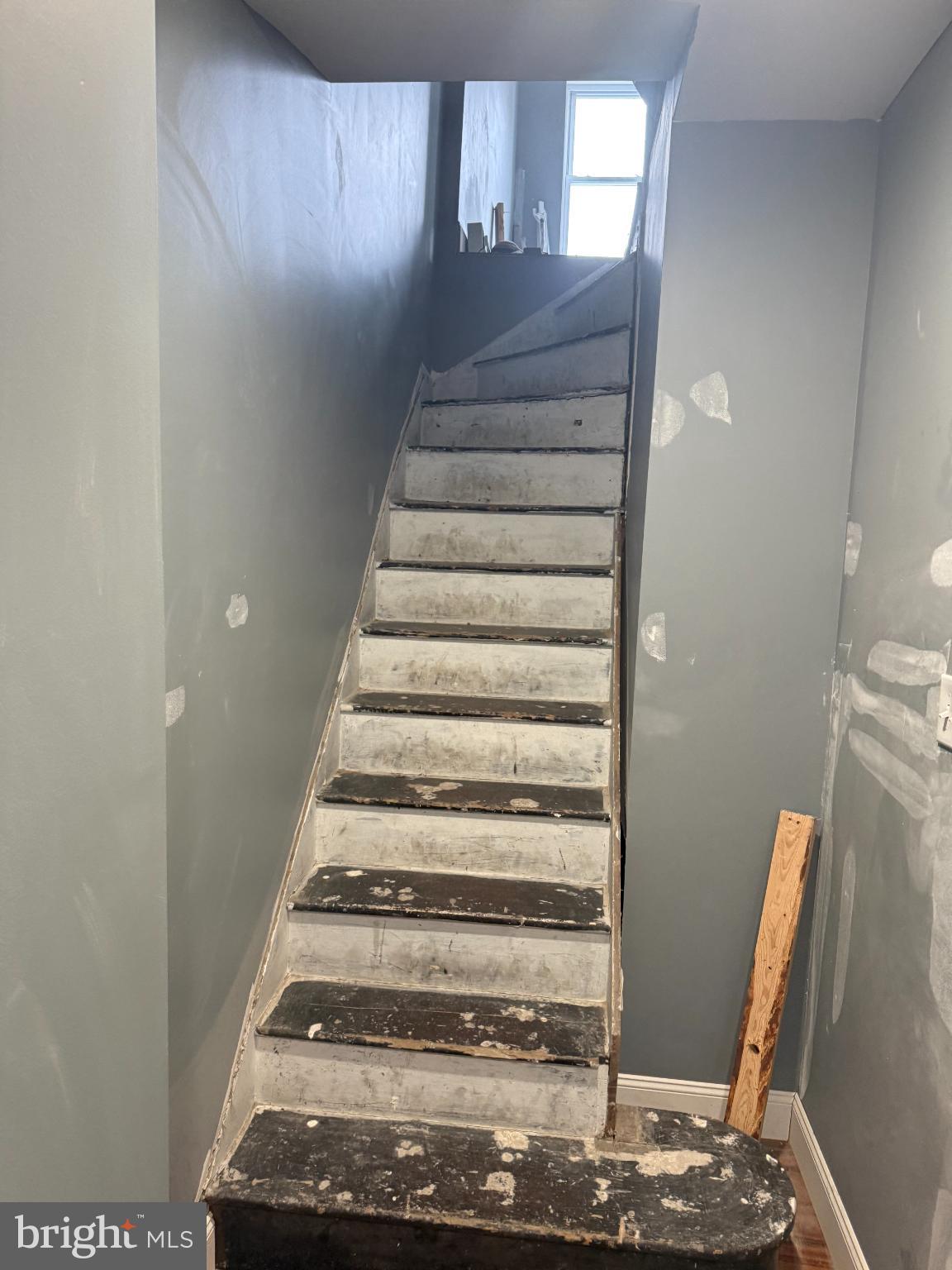 1536 N PEACH STREET N