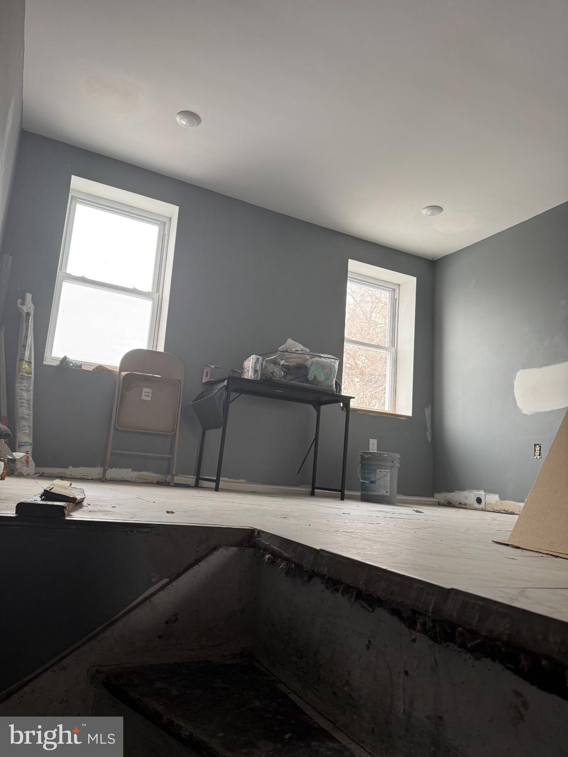 1536 N PEACH STREET N