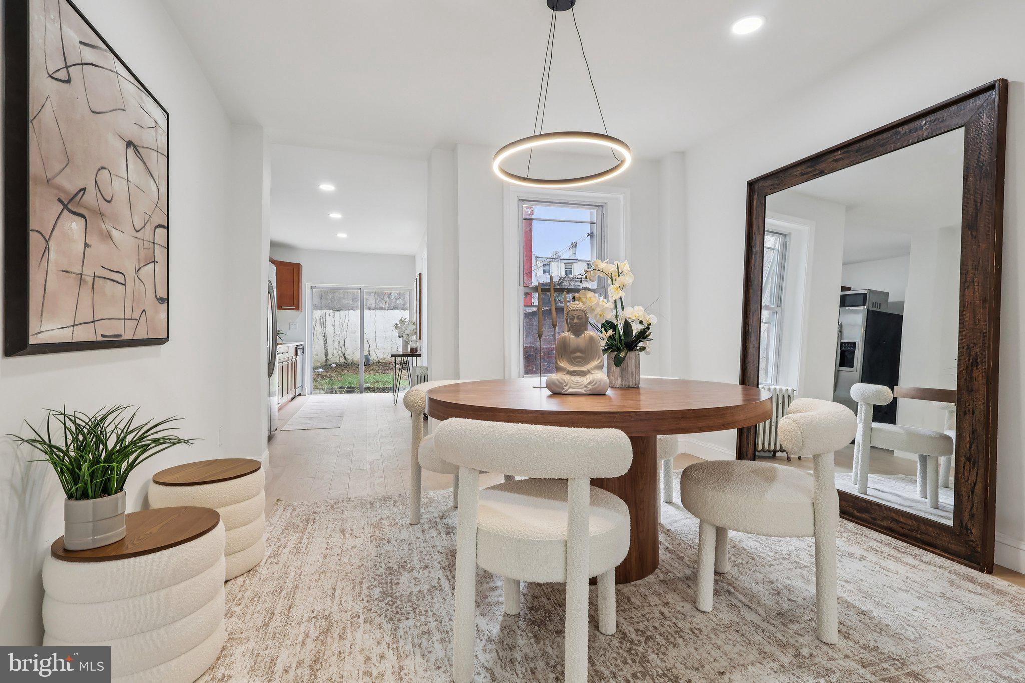 1302 N LAWRENCE STREET