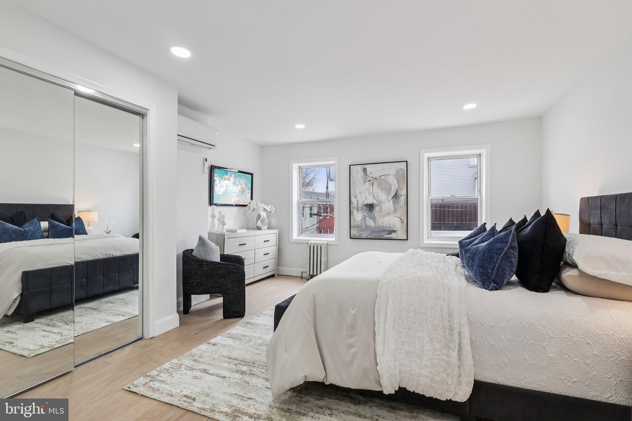 1302 N LAWRENCE STREET