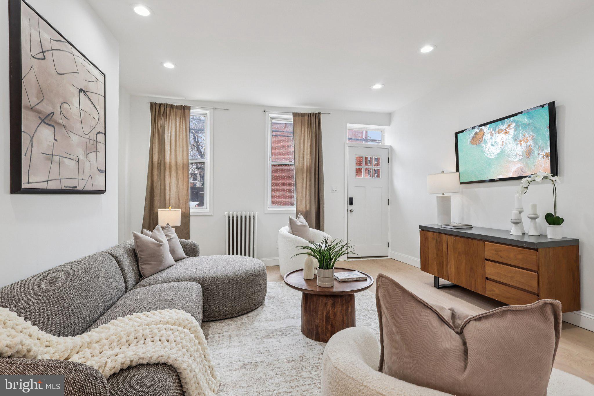 1302 N LAWRENCE STREET