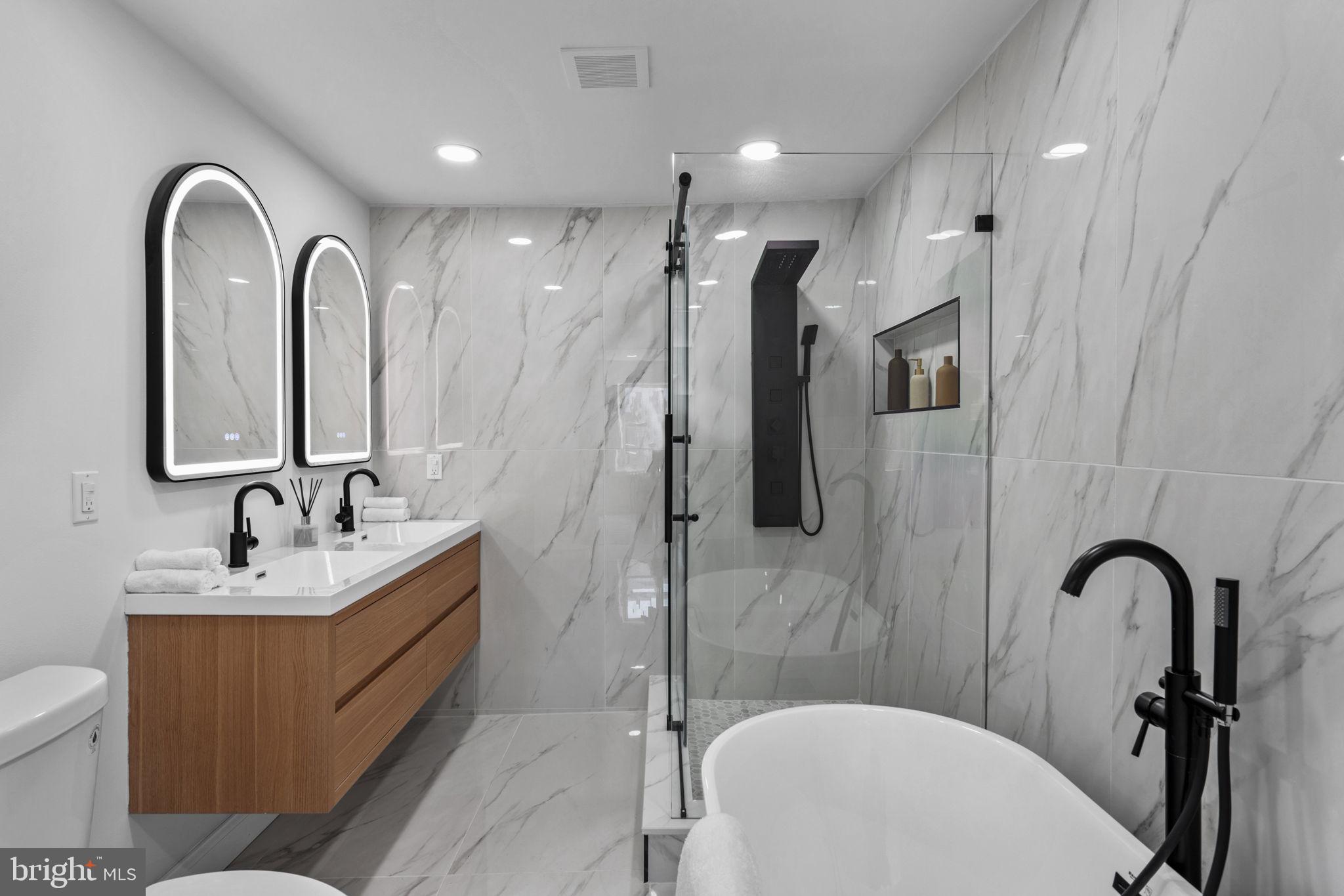 1302 N LAWRENCE STREET