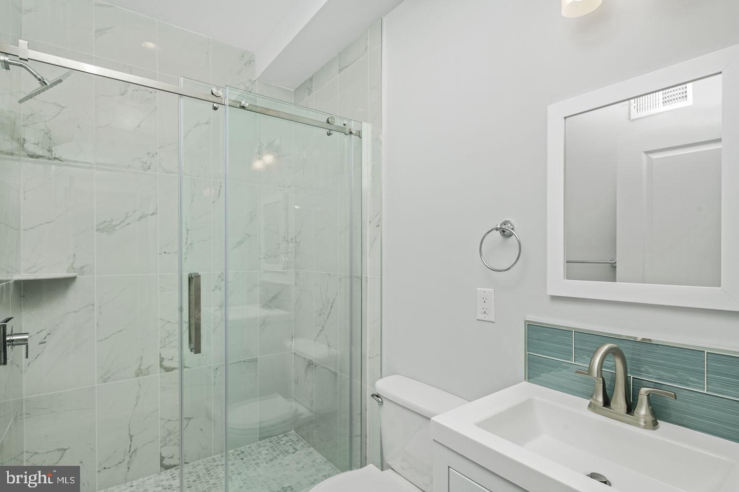 1302 N MARSHALL STREET