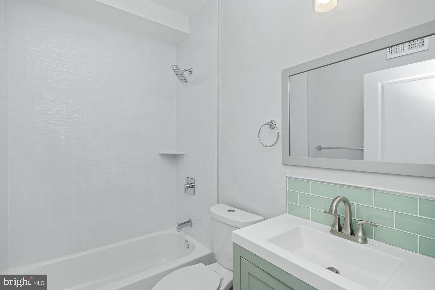 1302 N MARSHALL STREET