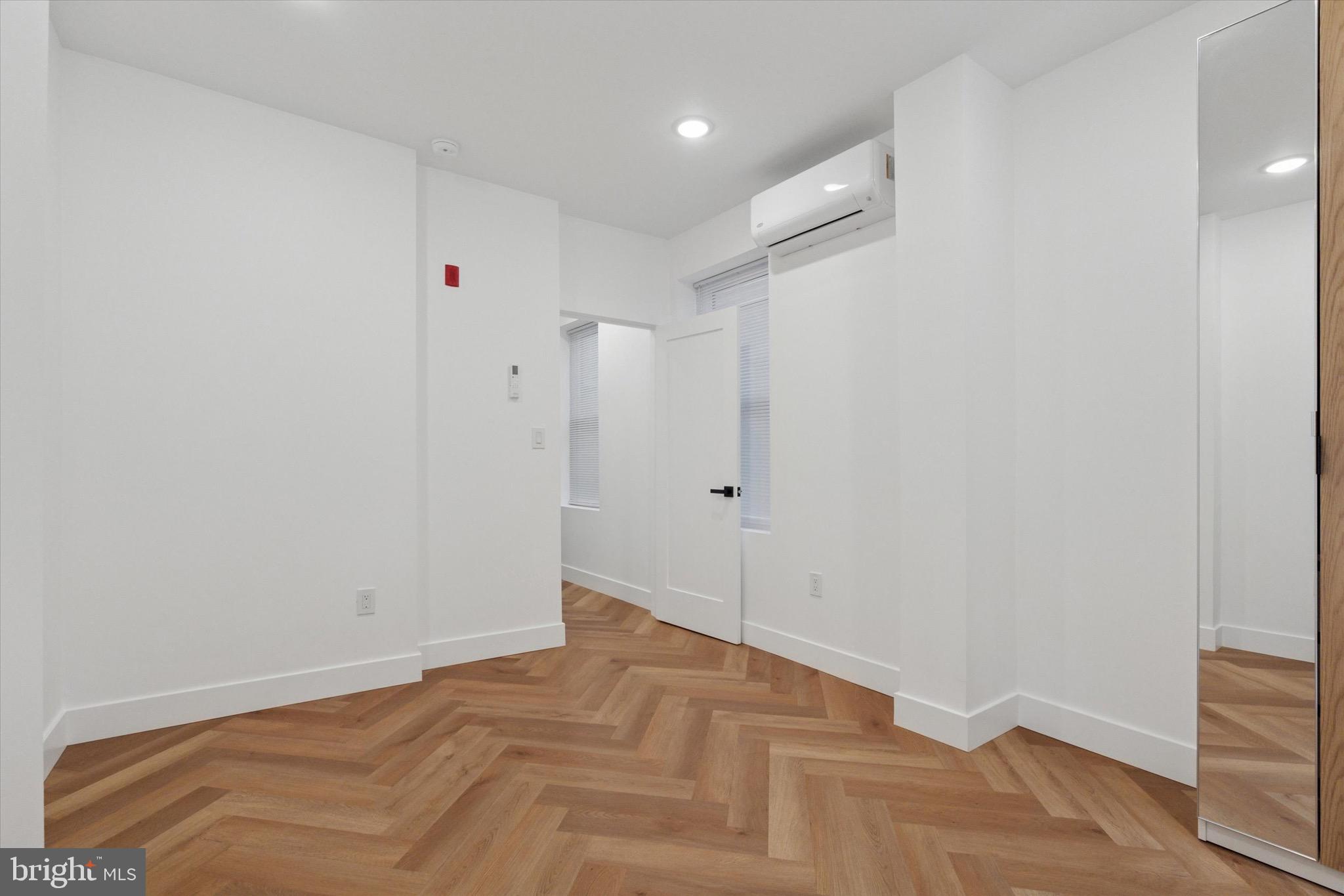 1438 TASKER STREET 2