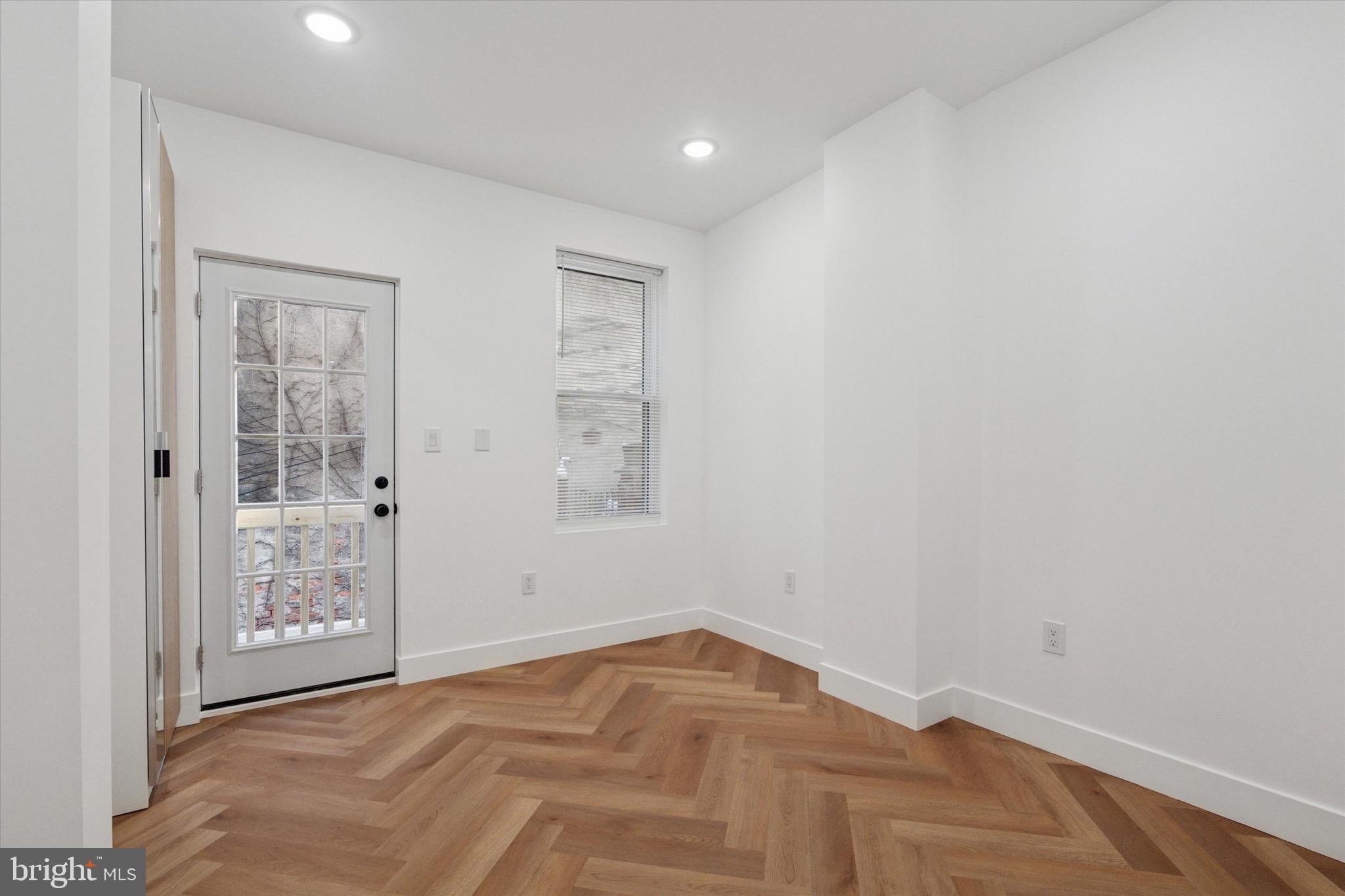 1438 TASKER STREET 2