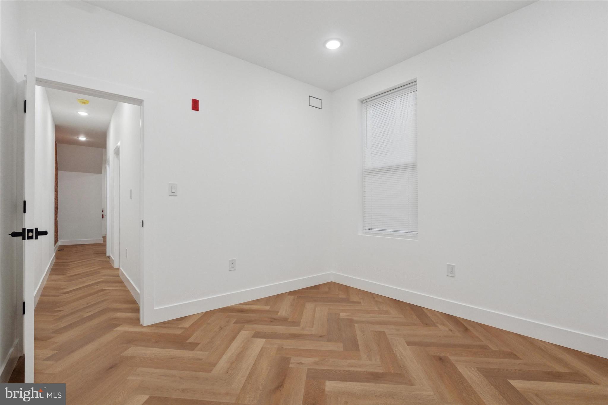 1438 TASKER STREET 2