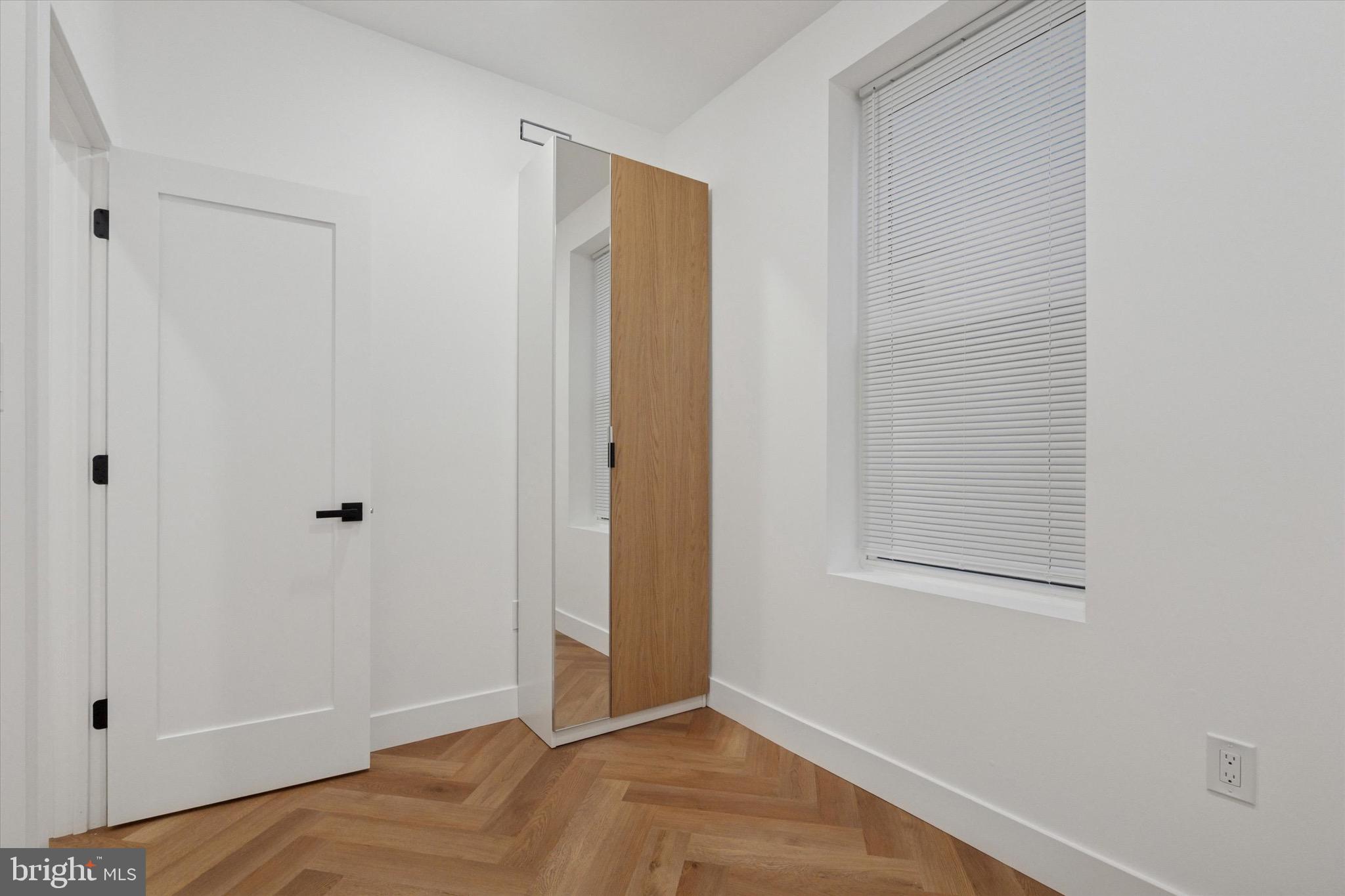 1438 TASKER STREET 1