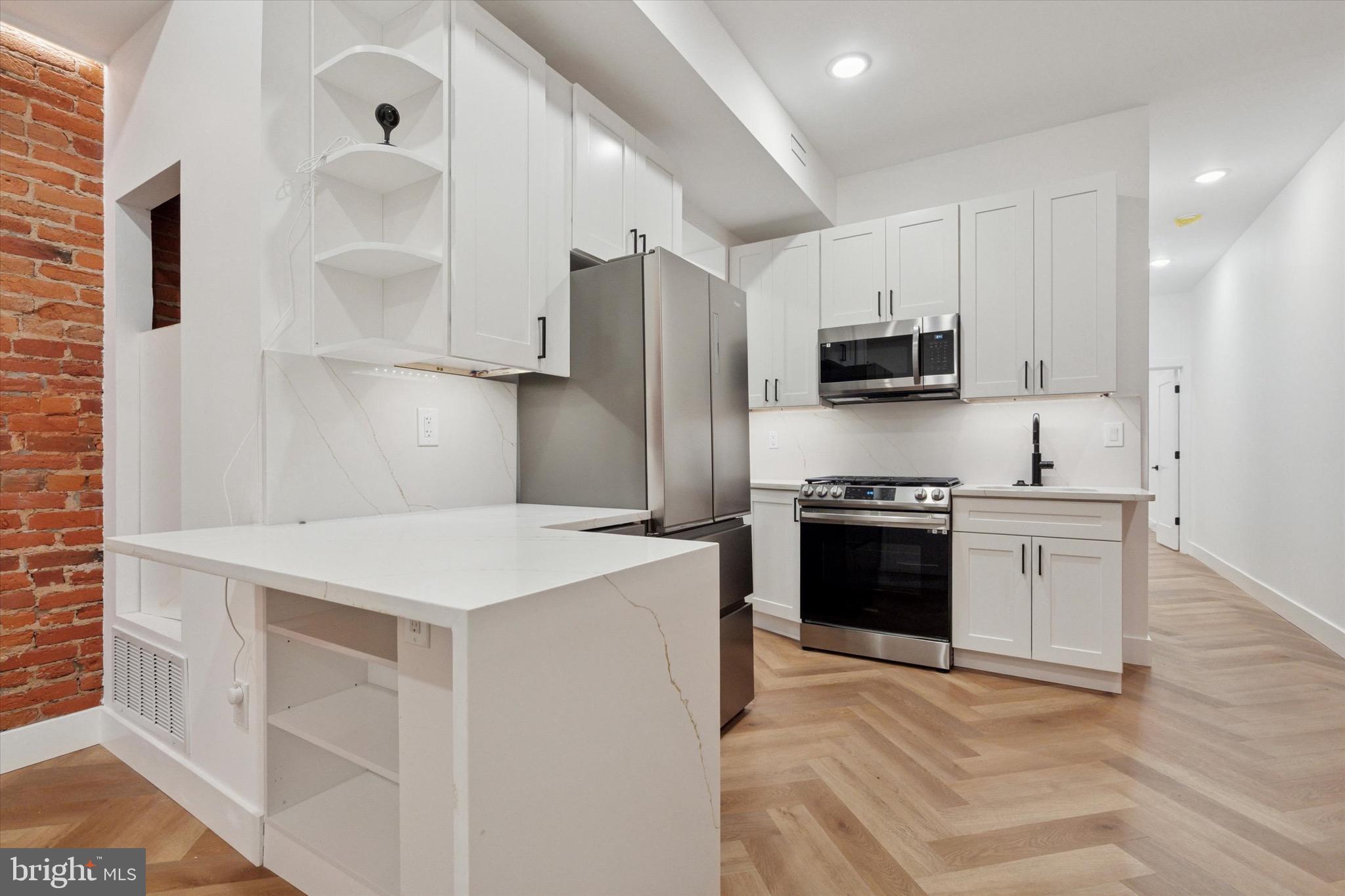 1438 TASKER STREET 1