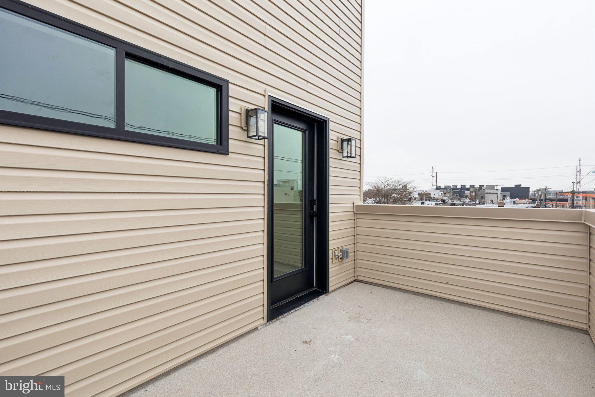 2316 DICKINSON STREET