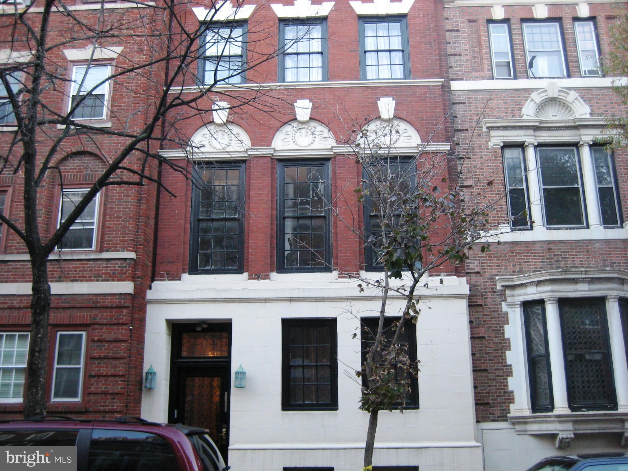 2134 LOCUST STREET 1F