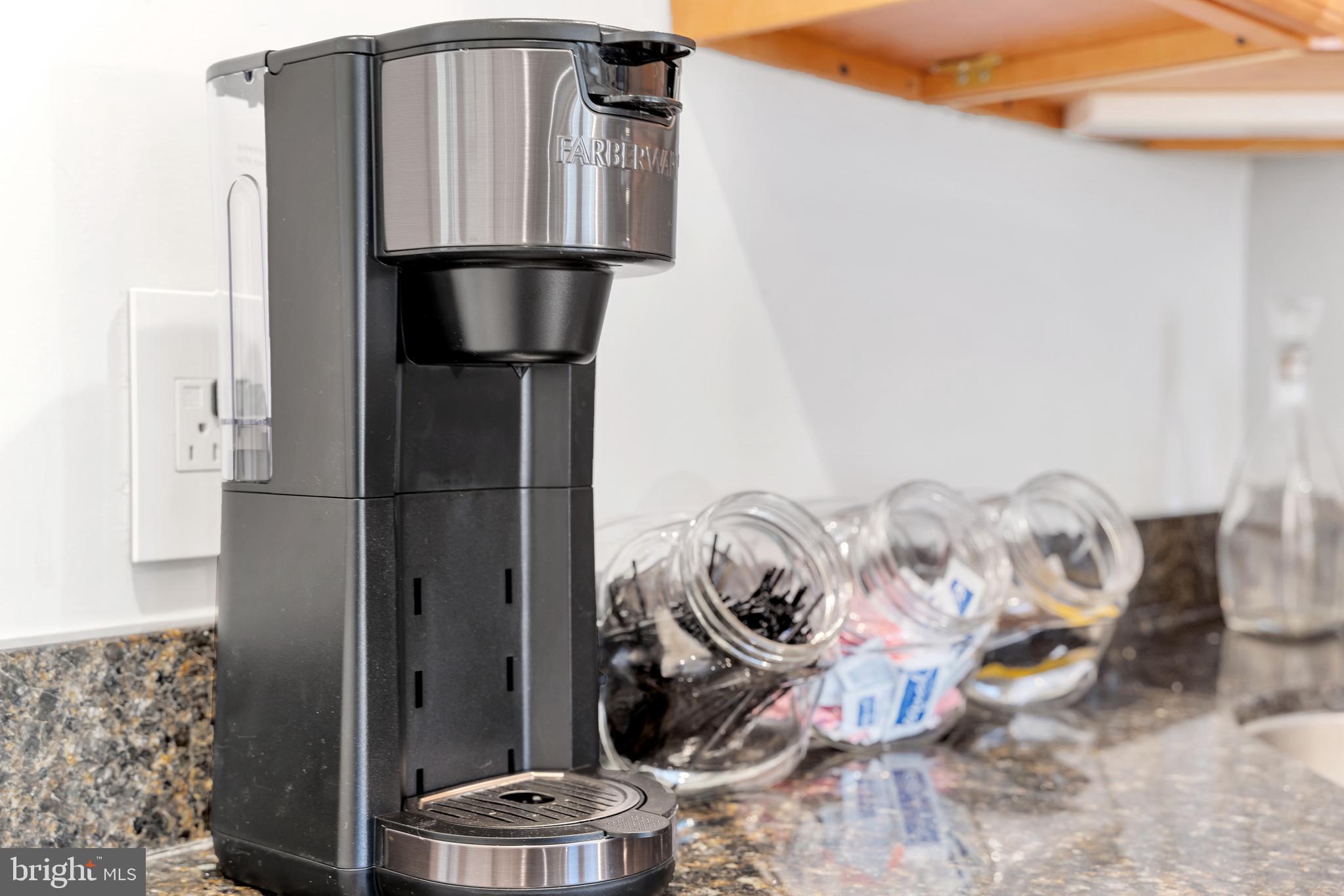 2134 LOCUST STREET 1F