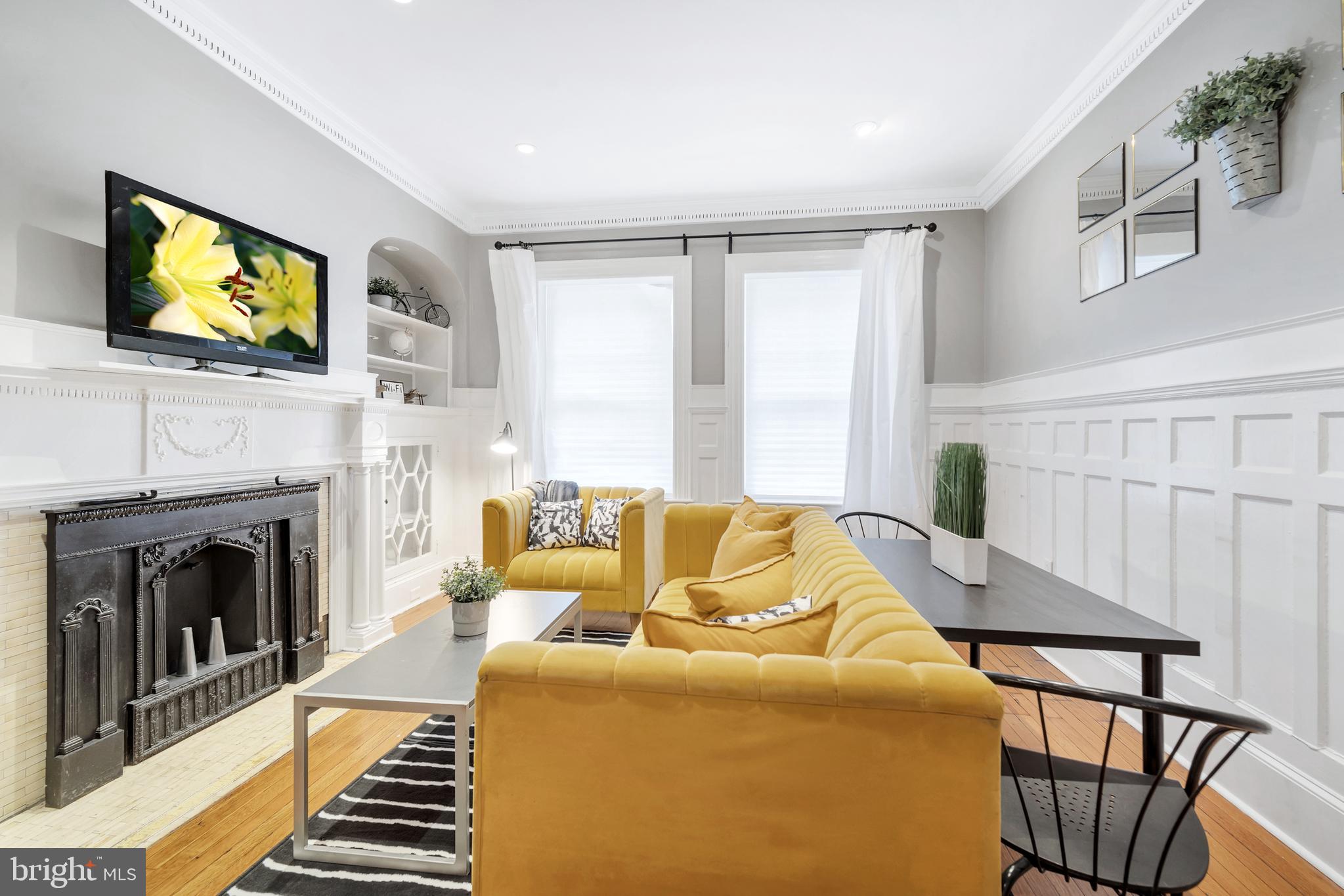 2134 LOCUST STREET 1F