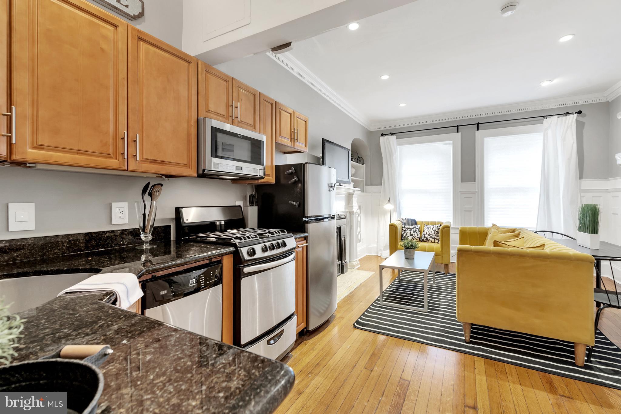 2134 LOCUST STREET 1F