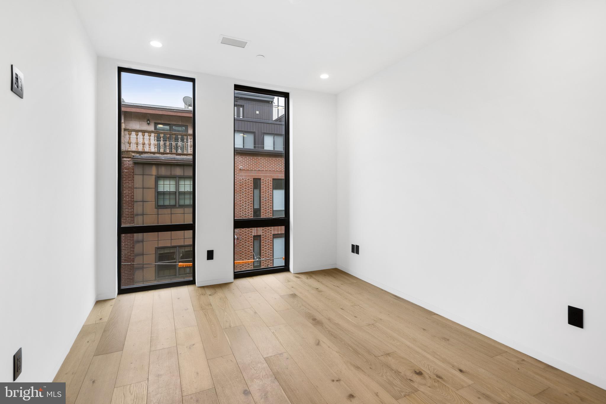 1430 KENILWORTH STREET