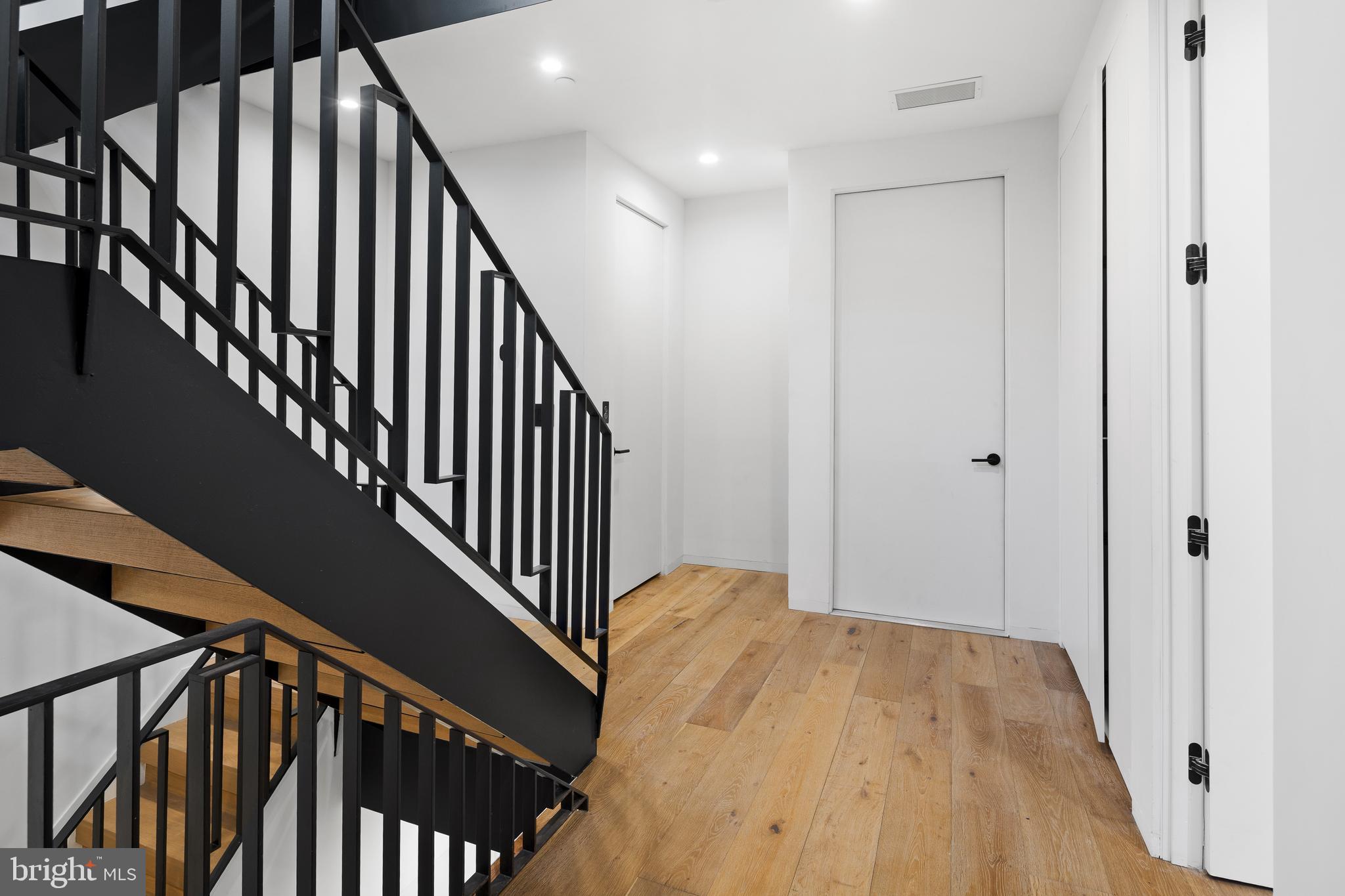 1430 KENILWORTH STREET