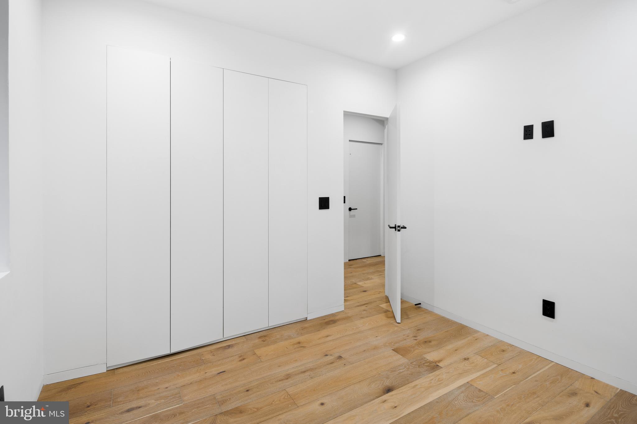 1430 KENILWORTH STREET