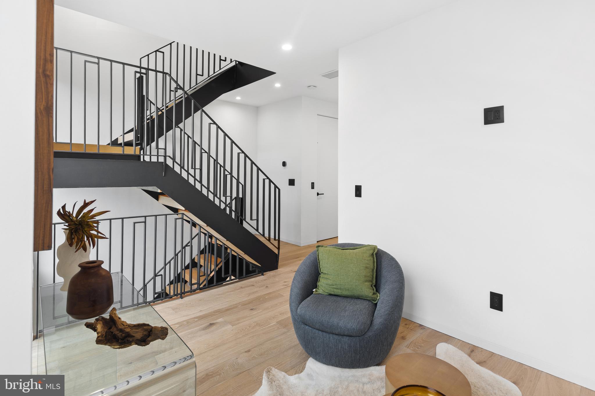 1430 KENILWORTH STREET