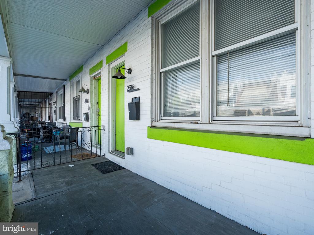 2316 E CAMBRIA STREET