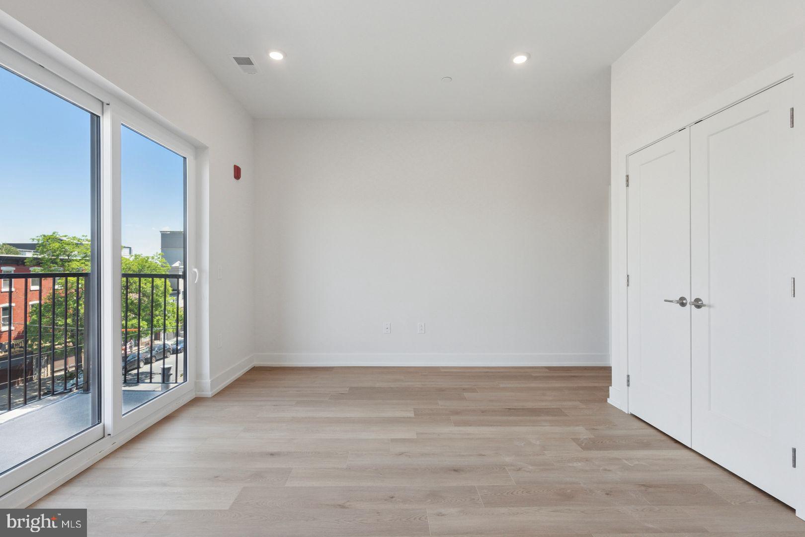 130 W GIRARD AVENUE 0B-609