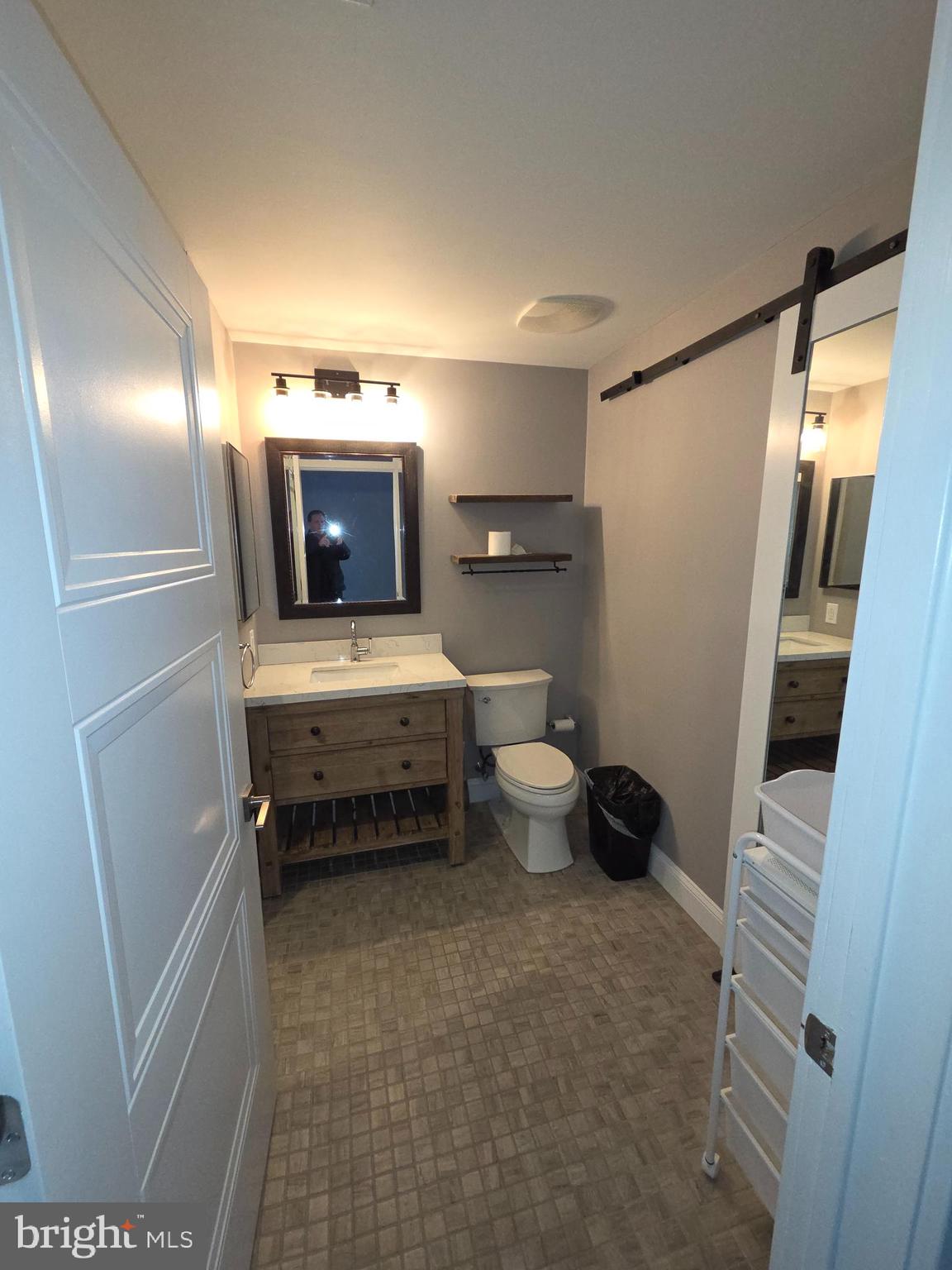 717 S CHRIS COLUMBUS BOULEVARD 00 1104