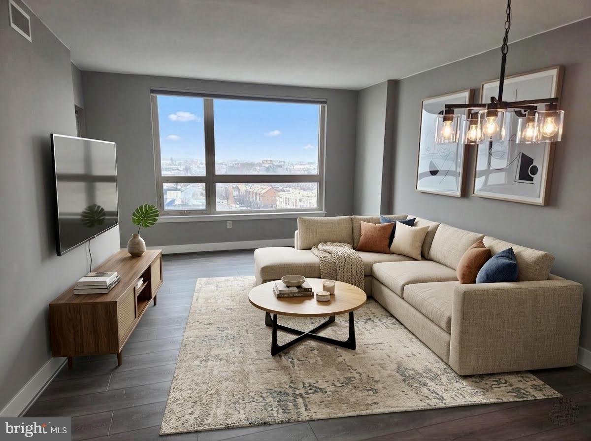 717 S CHRIS COLUMBUS BOULEVARD 00 1104