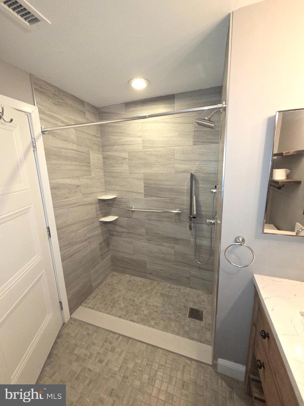 717 S CHRIS COLUMBUS BOULEVARD 00 1104