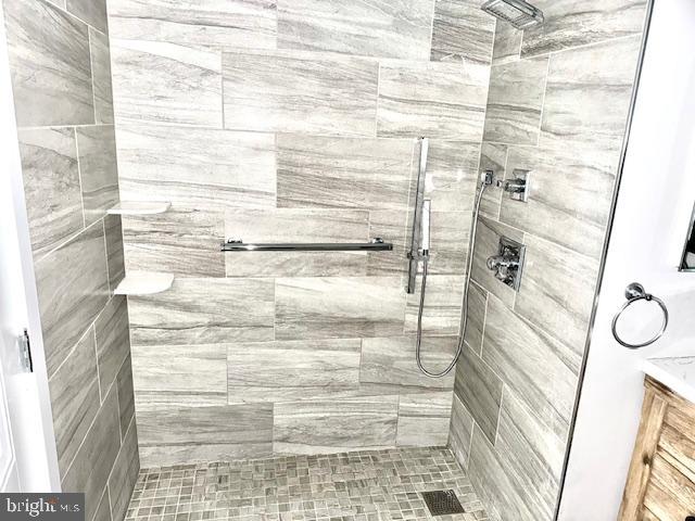 717 S CHRIS COLUMBUS BOULEVARD 00 1104