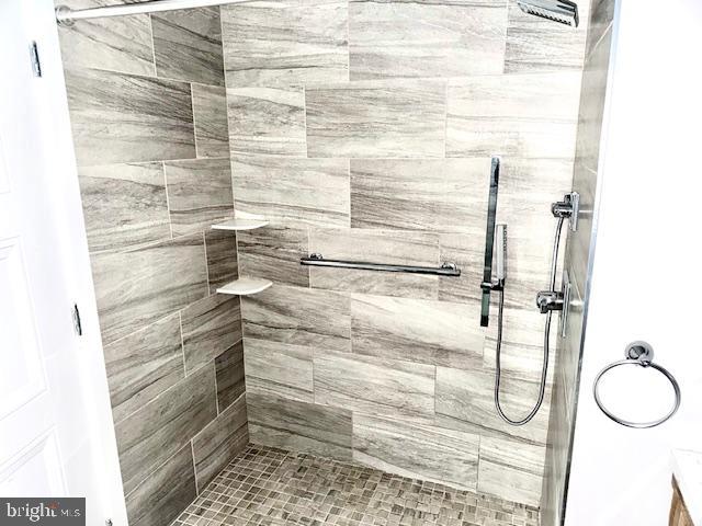 717 S CHRIS COLUMBUS BOULEVARD 00 1104