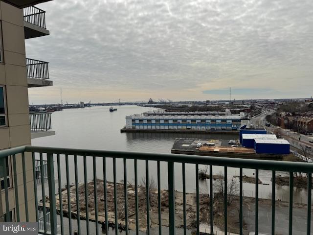 717 S CHRIS COLUMBUS BOULEVARD 00 1104