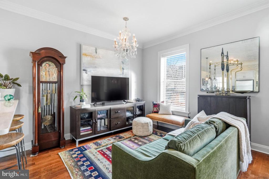 1906 PINE STREET 00 4