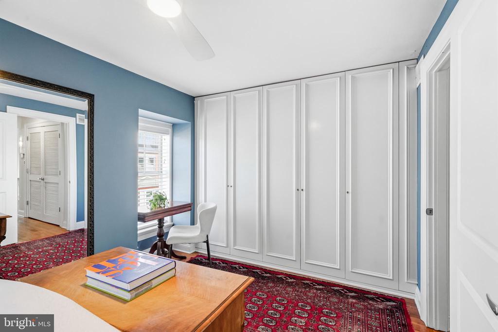 1906 PINE STREET 00 4