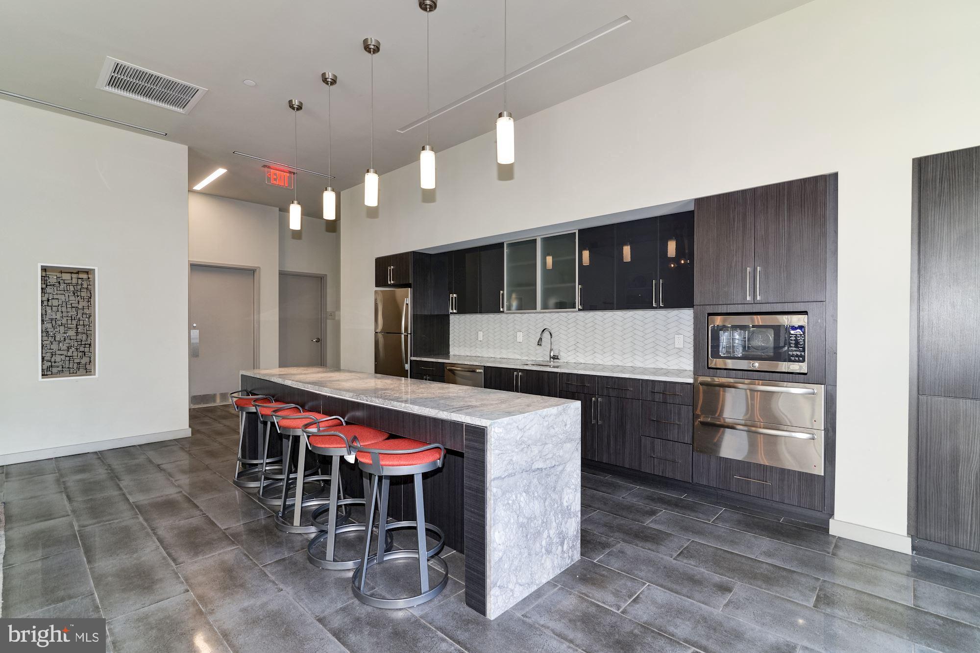 1125 SANSOM STREET 1B-318