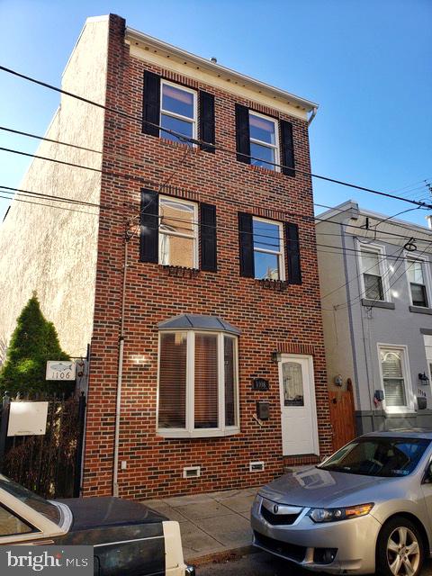 1108 E OXFORD STREET