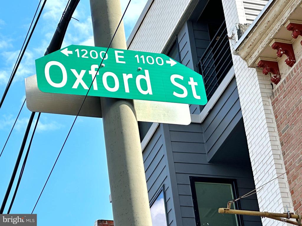 1108 E OXFORD STREET