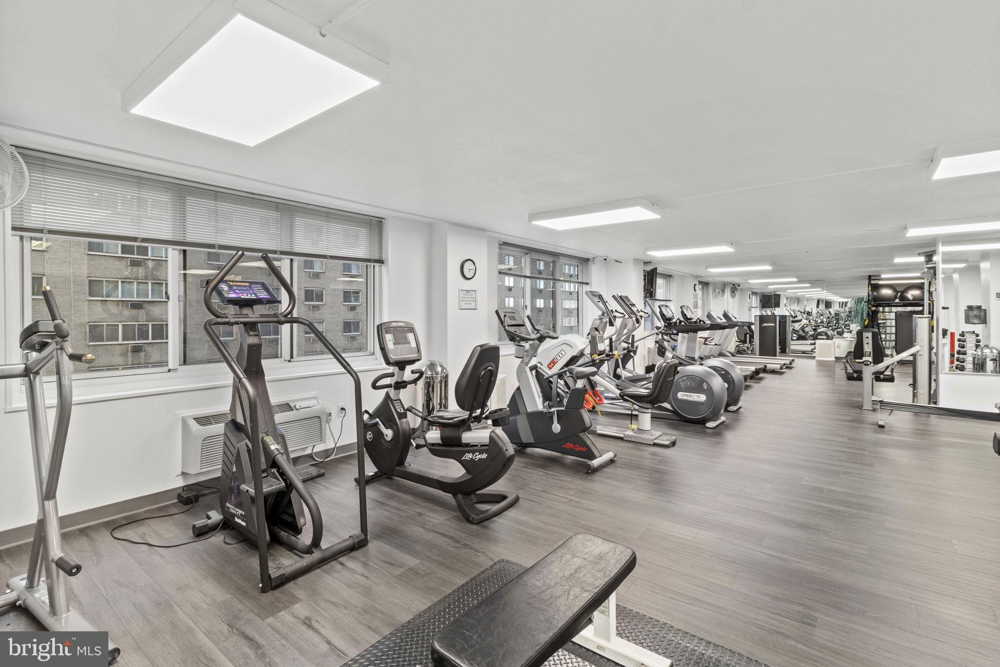 1901 JOHN F KENNEDY BOULEVARD 2801