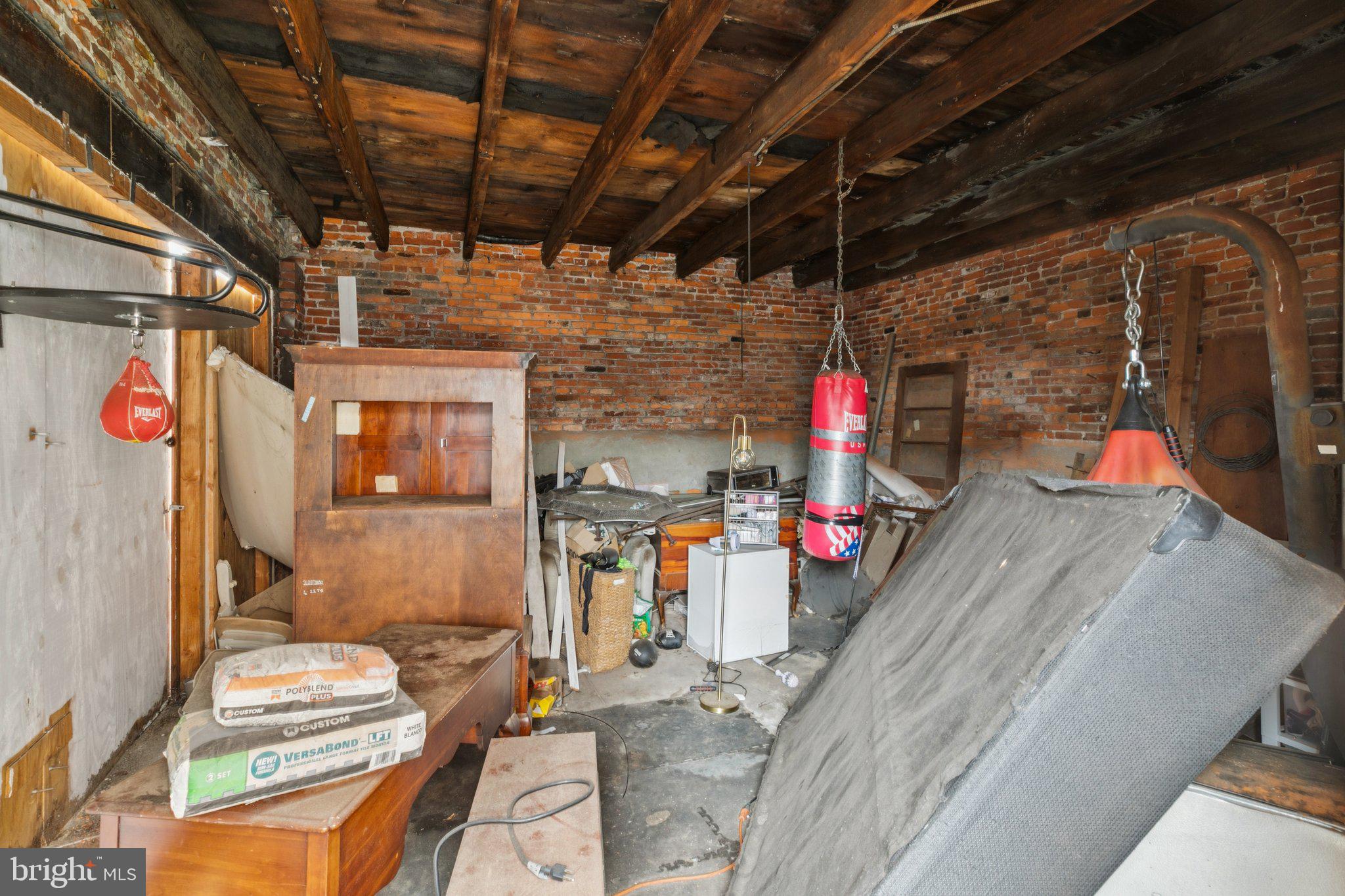 2638 E LEHIGH AVENUE