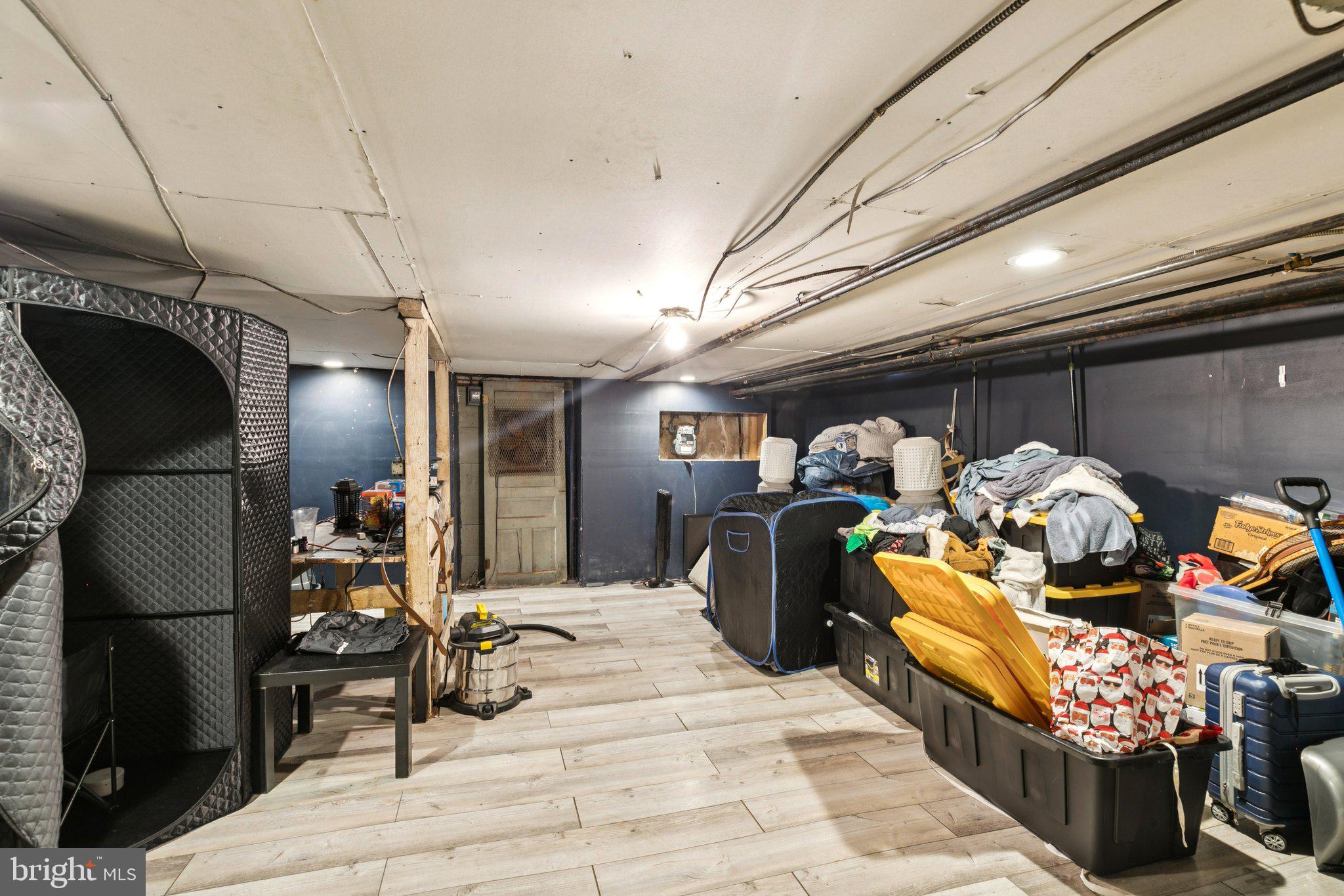 2638 E LEHIGH AVENUE