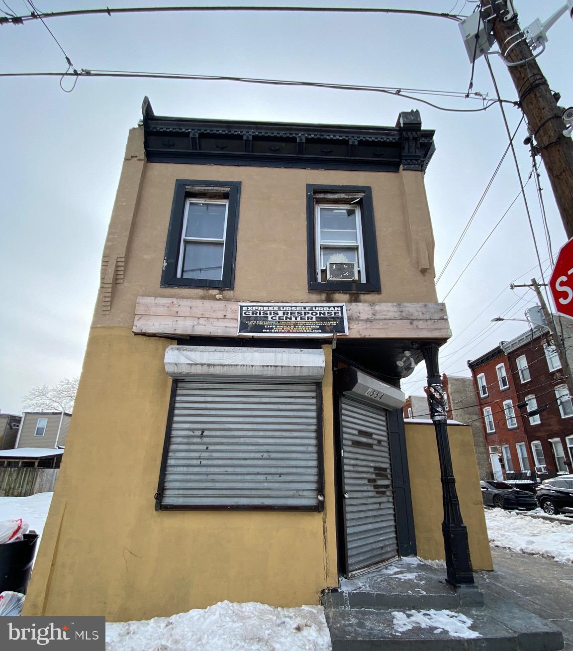 1554 W OAKDALE STREET