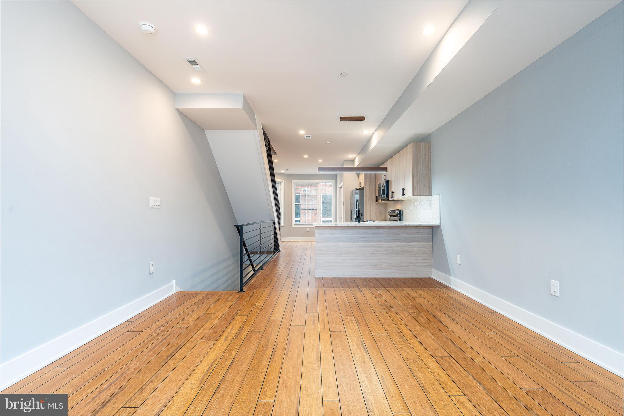 2821 LIVINGSTON STREET 2