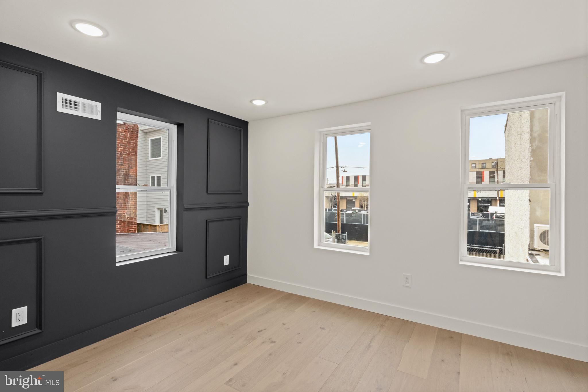 1530 N LAWRENCE STREET