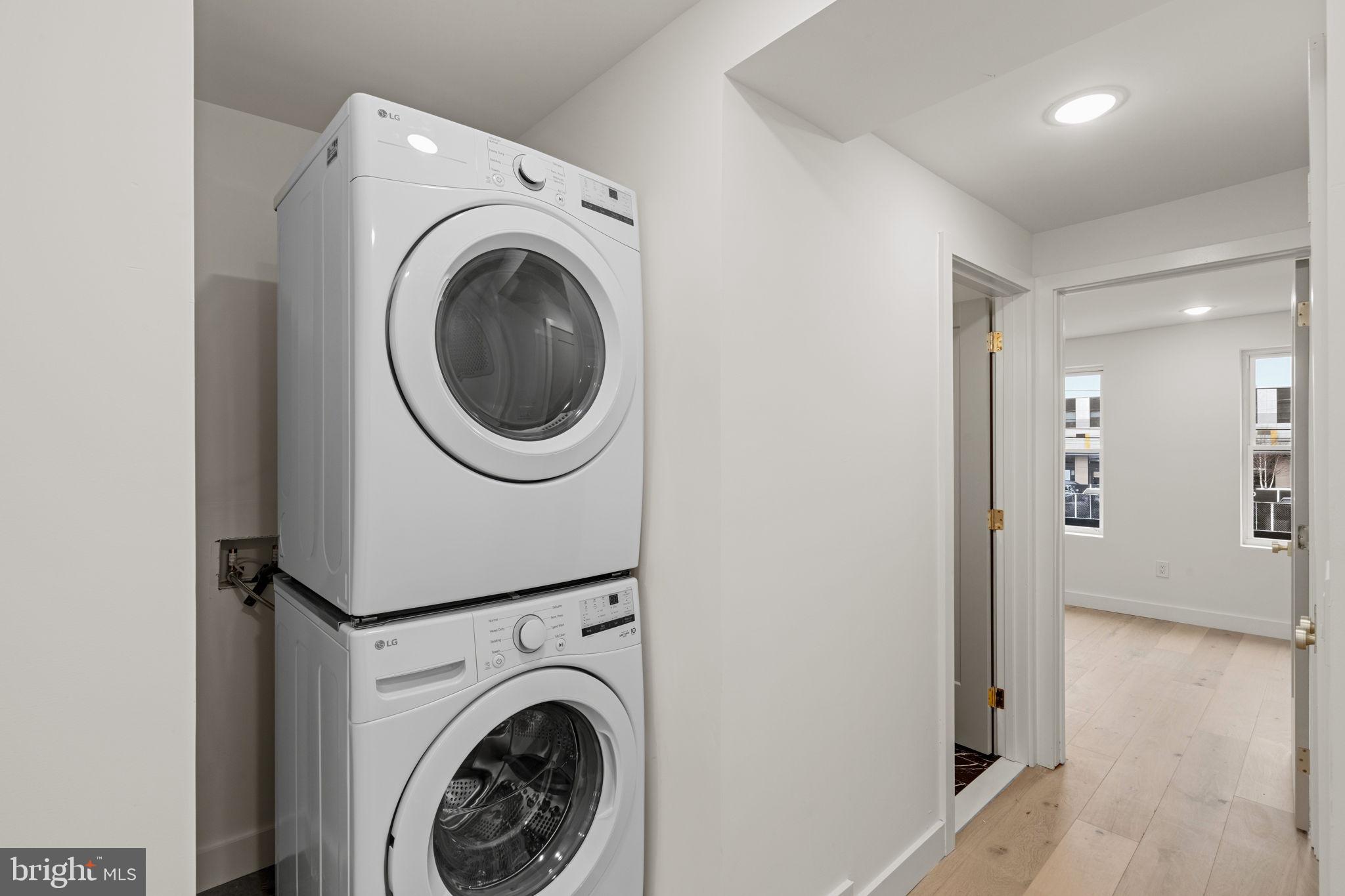 1530 N LAWRENCE STREET