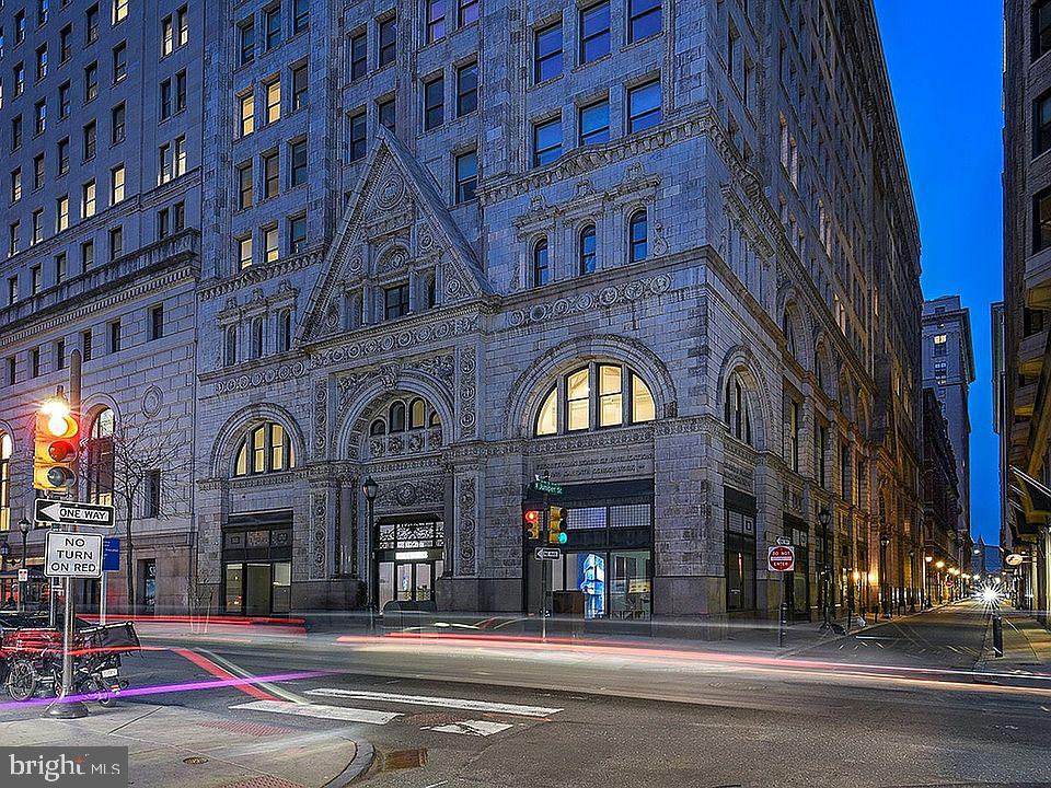 130 S JUNIPER STREET 213