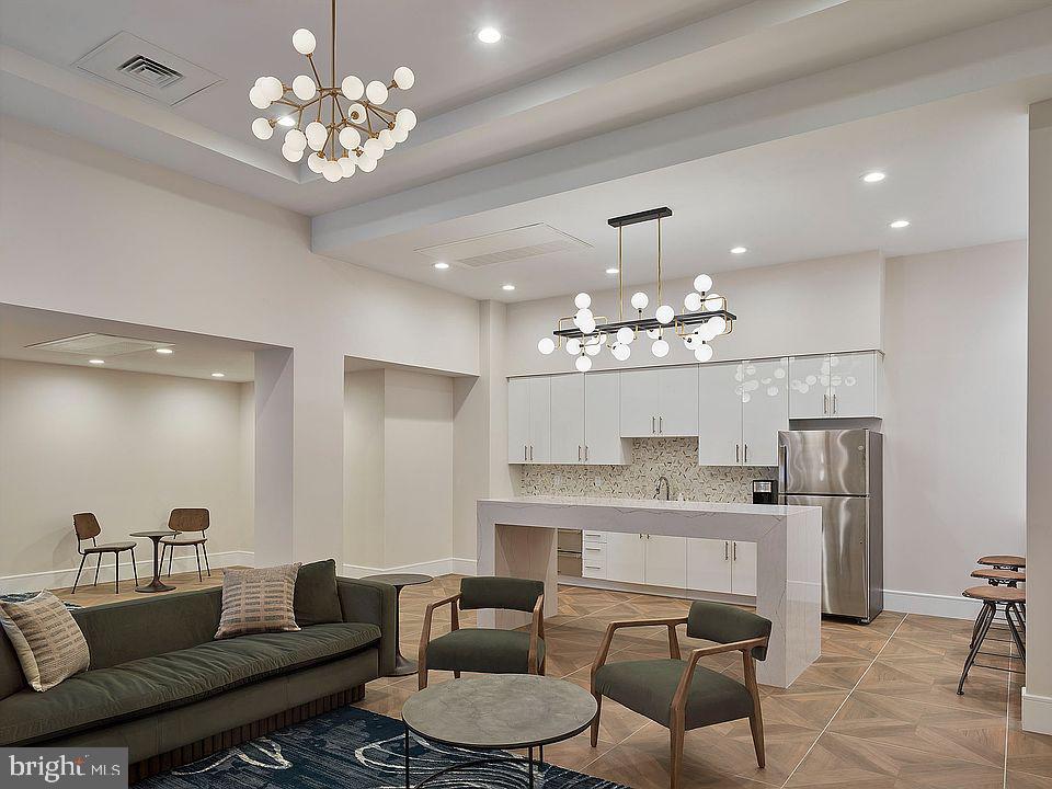 130 S JUNIPER STREET 502