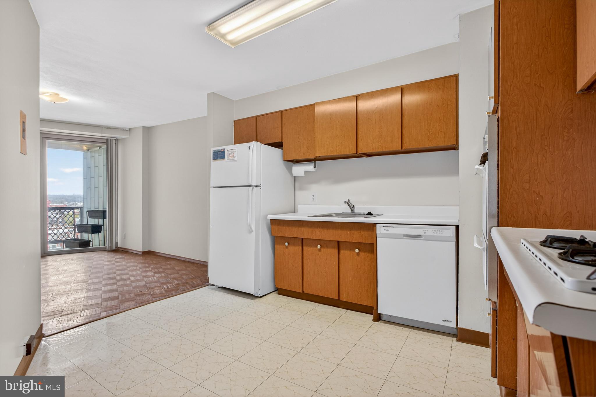 2401 PENNSYLVANIA AVENUE 00 10B22