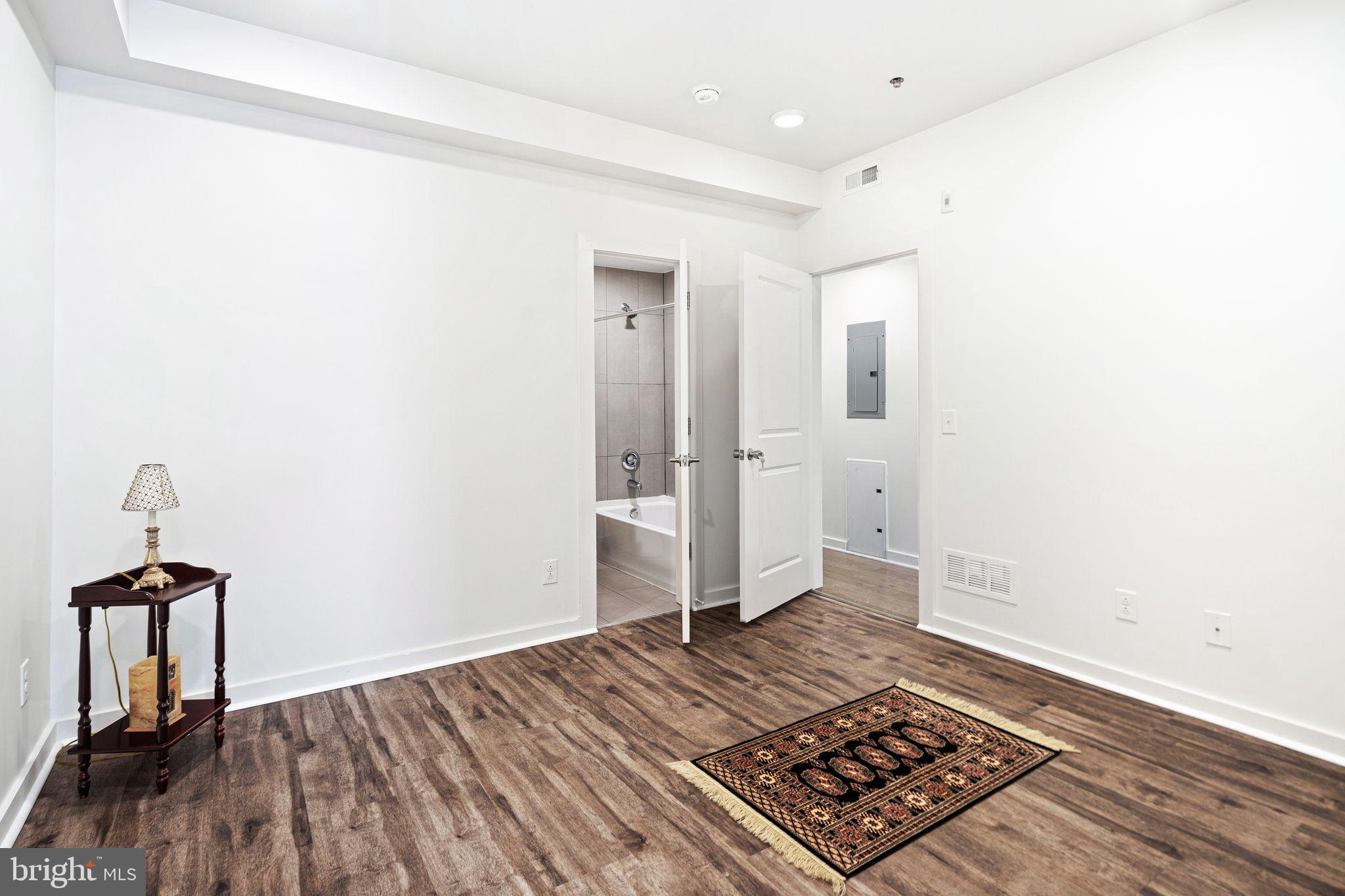 1839 N 6TH STREET 00 2