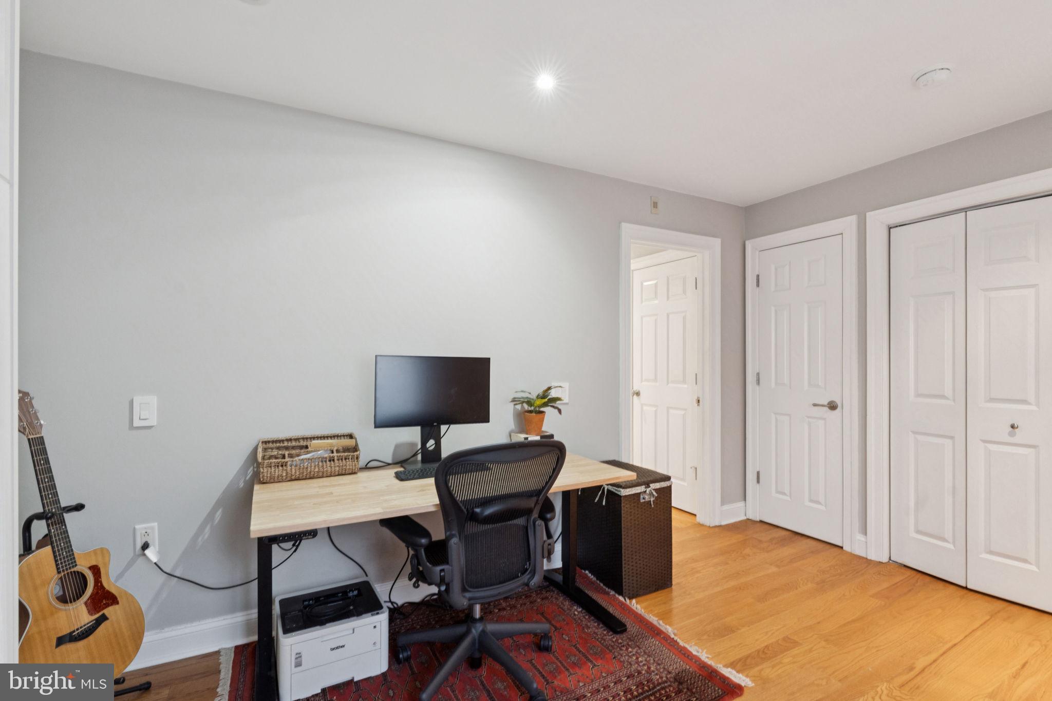 1615 SPRUCE STREET 1617 400