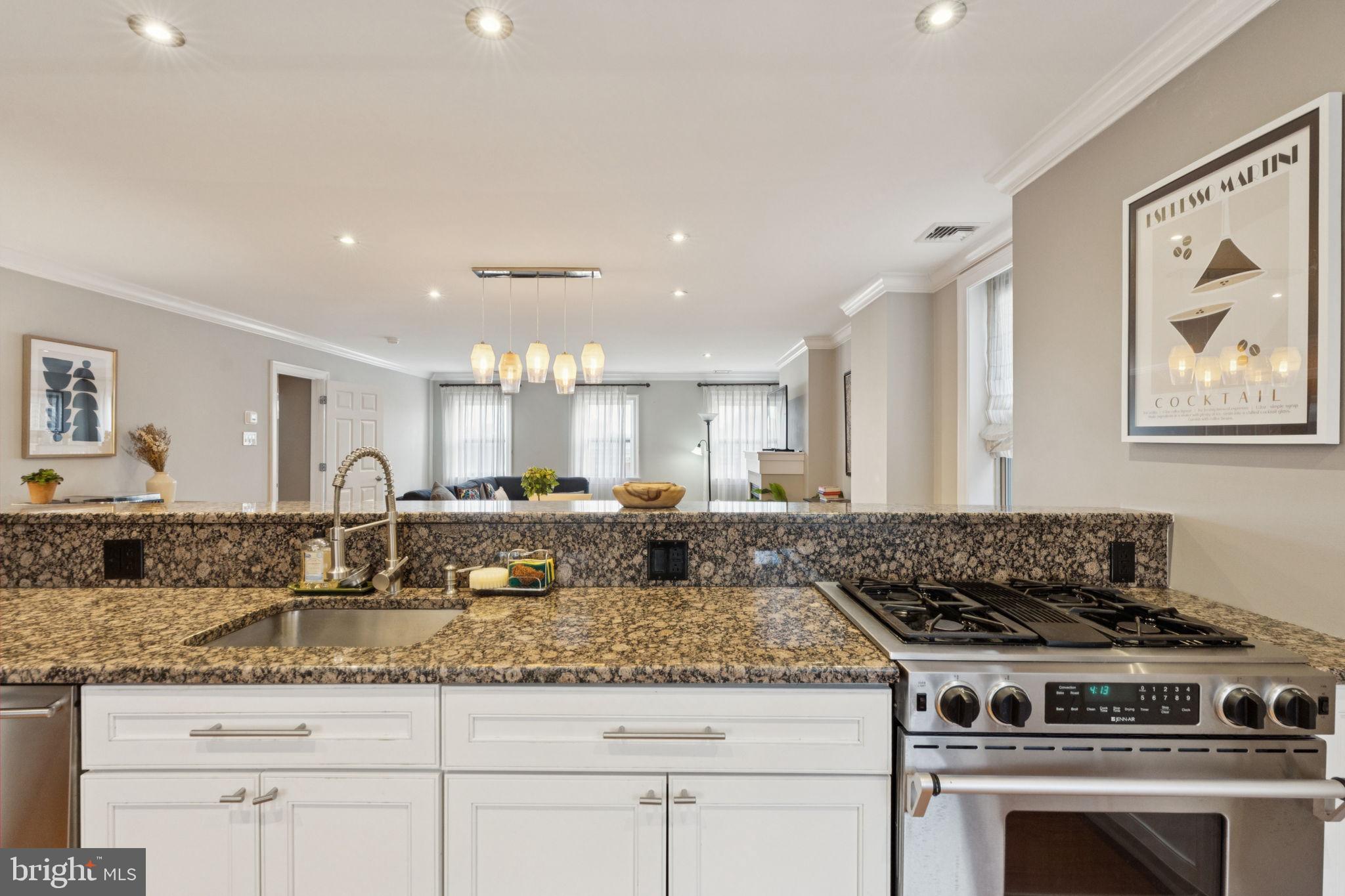 1615 SPRUCE STREET 1617 400